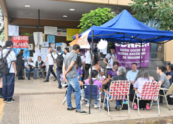 El Gobierno convocó al FTEL a mesa de diálogo