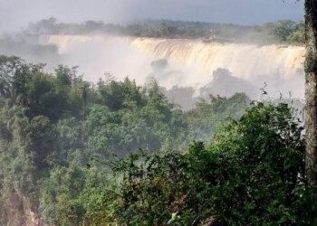Las Cataratas del Iguazú con más caudal y paseos habilitados
