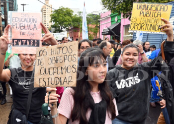 Convocan a “clases públicas” en defensa de la universidad