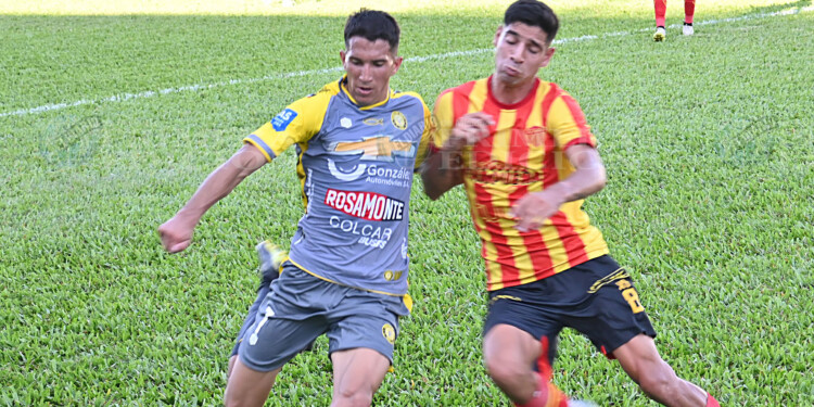 SIN VENTAJAS. En la primera ronda, Crucero y Sarmiento igualaron 0-0.