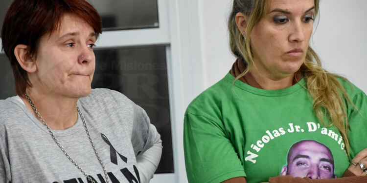 QUERELLANTES. María Alejandra Abrantes (izquierda) y Victoria de los Ángeles D’Amico.