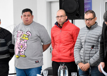 Un defensor y dos acusados con intereses opuestos postergaron el inicio del juicio oral