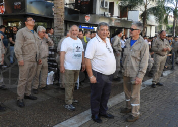 Trabajadores de Energía de Misiones se manifestaron frente a la entidad