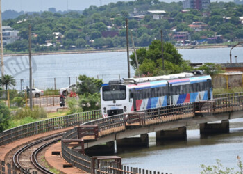 El tren que une Posadas con Encarnación seguirá sin funcionar los miércoles de mayo