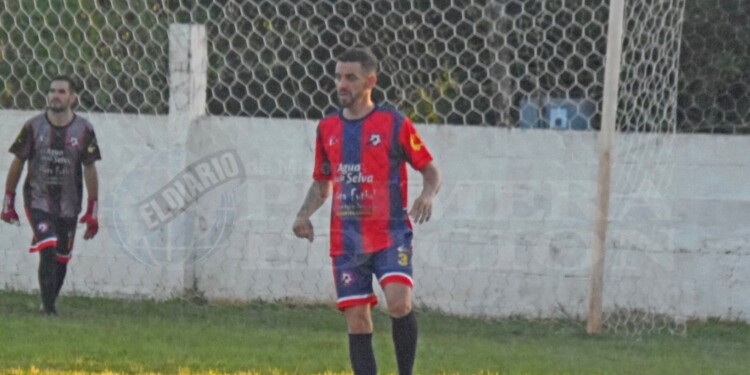 CLAVE. Vicov quiere el triunfo en el clásico para escalar a la punta.