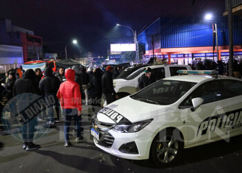 Teléfono descompuesto y un polémico cierre del día que mantuvo frías las negociaciones
