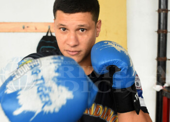 Noche de puños en el Complejo Nápoles