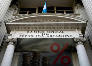 El Banco Central bajó de 60 a 50% la tasa de interés