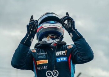 En la última vuelta, el argentino Franco Colapinto ganó el Sprint de la Fórmula 2 en Italia