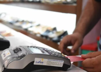 AFIP controla gastos con tarjetas: desde qué montos puede pedir información en mayo