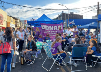 Acampe docente: las bases apuntan al acuerdo salarial “unilateral” que firmó la UDPM