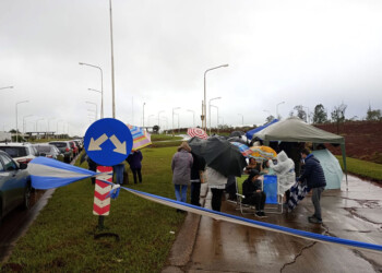 Docentes autoconvocados se instalan en la ruta nacional 14  en San José