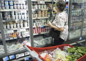 De cuánto estima el Gobierno que será la inflación en 2024 y a cuánto estará el dólar