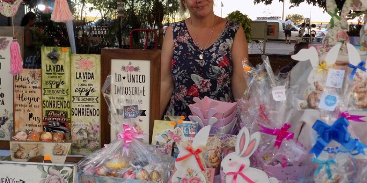 La emprendedora de Jardín América Graciela Ferner. Su Instagram es @nesgra_deco_art