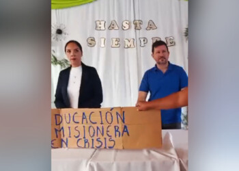 Docentes de Oberá “arrinconaron” a la presidente del CGE y al ministro de Educación provincial
