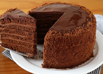 Cómo cocinar una rica y cremosa tarta de chocolate sin usar el horno