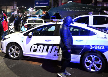 Caravana polémica: Fiscal pidió a Jefatura que identifique a policías y secuestre los móviles que participaron