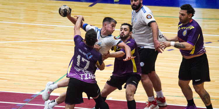ACCIÓN. El CAIH de Tucumán venció ayer a Tiro Federal de Bahía Blanca. (Fotos gentileza G.Pacheco/CAH)