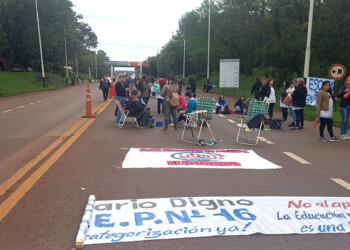 Nueva jornada de lucha docente en las rutas misioneras
