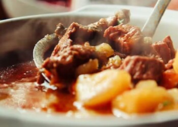 Un hombre invitó a comer guiso a su familia en Entre Ríos: se intoxicaron y hay un muerto