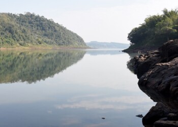 El memorándum con EEUU por el Paraná  “cede facultades territoriales y políticas”