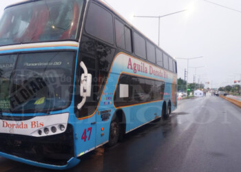 Dos choques casi simultáneos dejaron un fallecido y dos heridos en Garupá