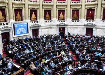 Comenzó en Diputados la sesión para aprobar la Ley de Bases y el paquete fiscal