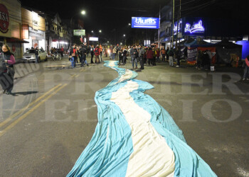 Docentes levantaron el acampe sobre la Uruguay