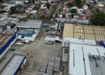 Ordenan el allanamiento de los galpones con alimentos de Capital Humano