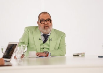 “Lanata está intubado y sedado desde el sábado pasado”, confirmó Yanina Latorre