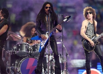 Lenny Kravitz dio comienzo a la final de la Champions con un gran show