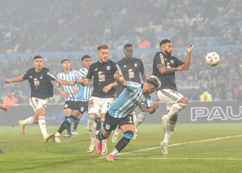 En la última del partido, apareció Solari para darle la victoria a Racing sobre Riestra