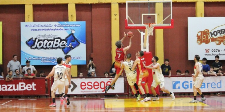 FORTALEZA. El equipo misionero se mantiene fuerte jugando en el Yamaguchi./ Prensa Tokio