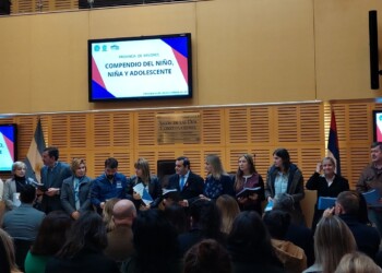 Presentaron y entregaron los Compendios de Leyes de Misiones