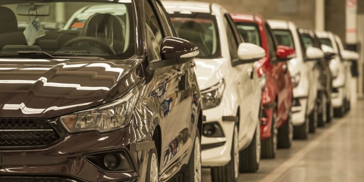 PRECIOS. Contrario a las expectativas de los clientes, las unidades no bajaron sus precios durante enero.