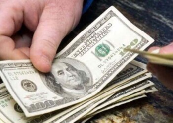 El dólar blue no tiene techo y alcanzó un nuevo récord este martes 25 de junio: a cuánto cerró