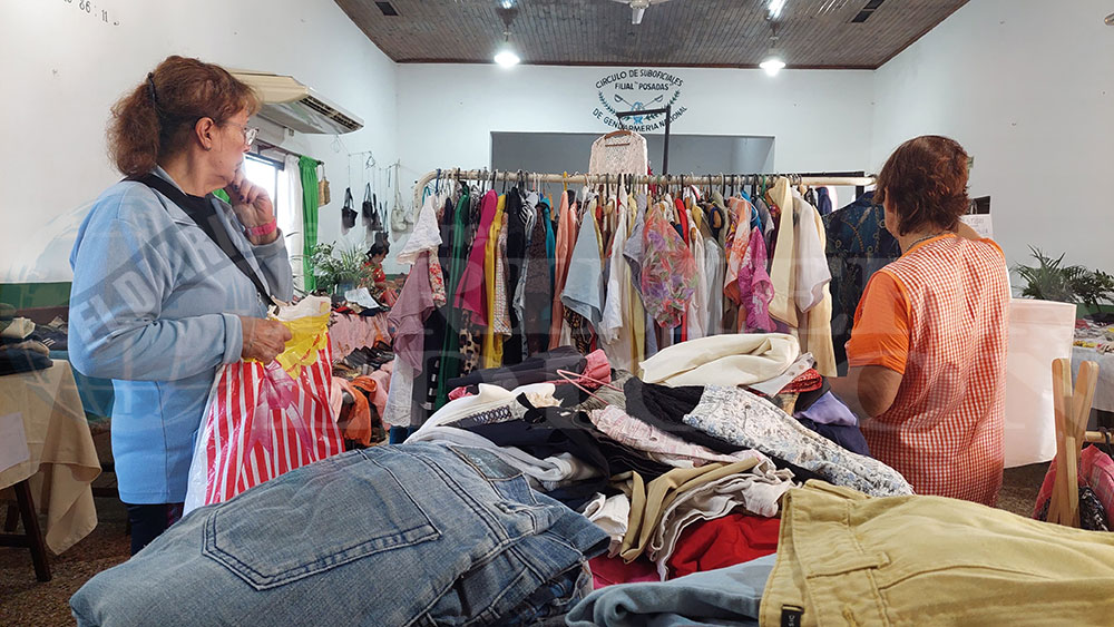 Feria de Dar a Luz: “Esperamos que nos visiten, hay muchas prendas para elegir y a buen precio”