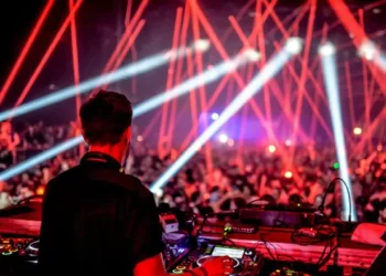 Una misionera está en terapia intensiva tras descomponerse en una fiesta electrónica en Córdoba