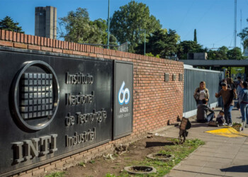 Motosierra a full: confirman el cierre de las sedes del INTI