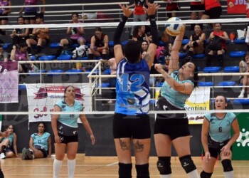 Posadas: día de definiciones en el Torneo Nacional Máster de vóleibol