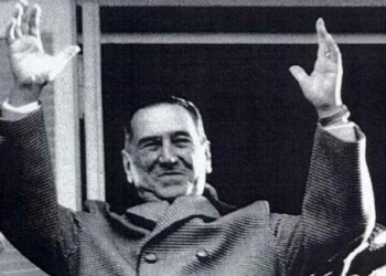 “Llevo en mis oídos la maravillosa música que es la voz del pueblo”