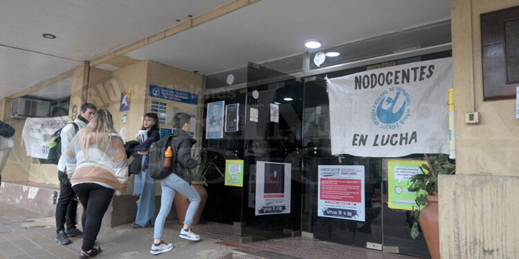 DE PARO. No hubo clases en las facultades que integran la UNaM.
