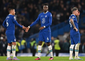 Escándalo en el Chelsea: un jugador francés acusó a Enzo Fernández de “racista”