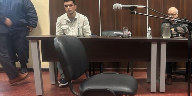 EN EL BANQUILLO. El misionero es el principal acusado por el crimen.