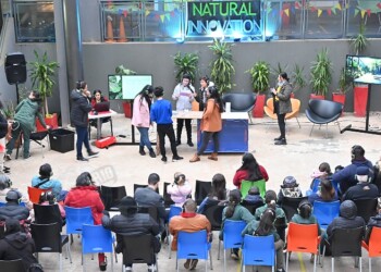 Los estudiantes de la Escuela de Robótica mostraron sus proyectos en la Pre-Gala