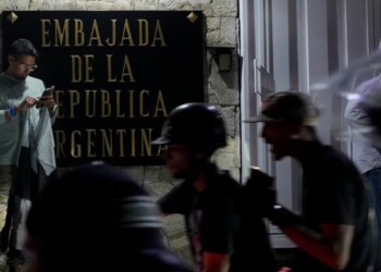Los diplomáticos argentinos tienen hasta el jueves para abandonar Venezuela