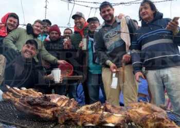 Asado, amigos y algo más: testimonios y todo el color del TC en Posadas