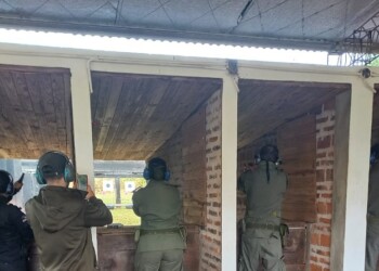 El cumpleaños se celebró a los “tiros”