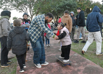 Vacaciones: “Lo peor que podemos hacer es darles tareas escolares a los chicos”