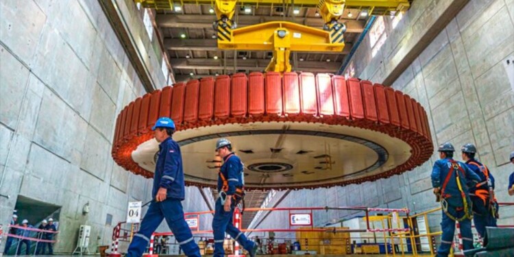OBRAS PARALIZADAS. Desde que asumió Milei, se frenaron los trabajos para incorporar tres turbinas en Aña Cuá.